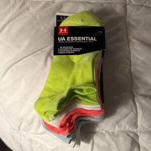 NWT Under Armour Women’s No Show Socks - Lime Green, Coral, Gray, White